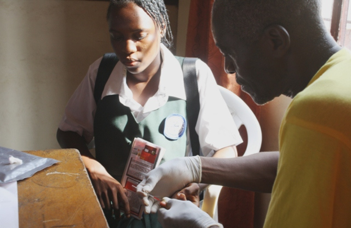 A Liberian student being tested for HIV. Image by Bill Diggs. Creative Commons licence.