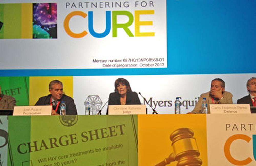 The panel at the mock trial at EACS 2013. Photo © Liz Highleyman / hivandhepatitis.com.