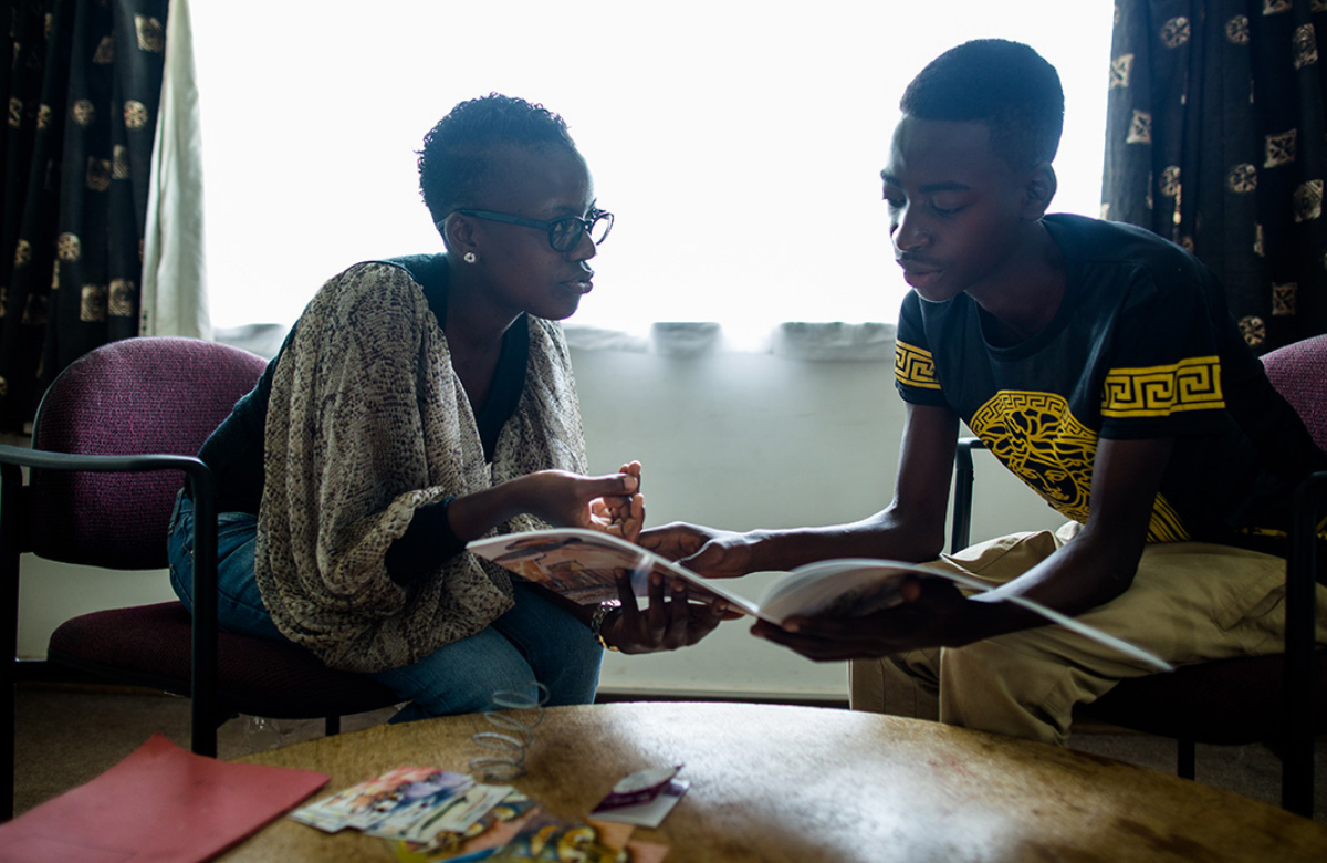 A counselling session with an HIV-positive man in Zimbabwe. Morgana Wingard/Global Fund Advocates Network. Creative Commons licence.