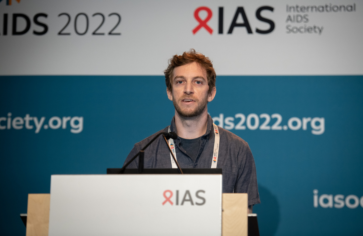 Dr Avi Kenny at AIDS 2022. Photo ©Steve Forrest/Workers’ Photos/IAS.