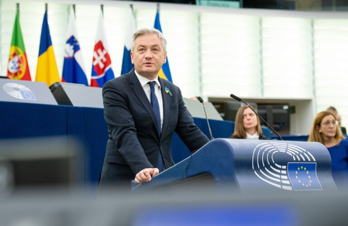Robert Biedroń speaking in the European Parliament in June. © European Union 2022 – Source: EP/ Christian Creutz