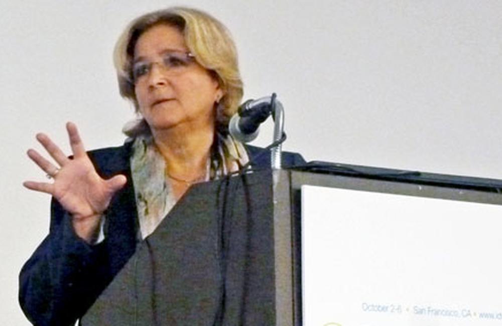 Andrea Kovacs, from the Keck School of Medicine in Los Angeles, speaking at the ID Week Conference.