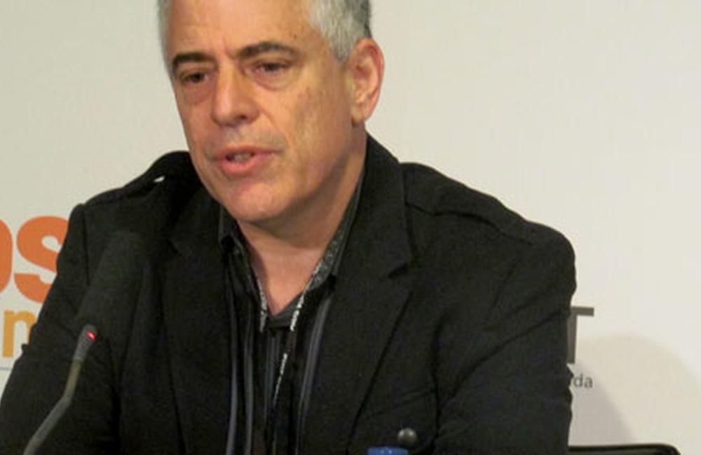 Louis Picker speaking at the AIDS Vaccine 2013 Conference.