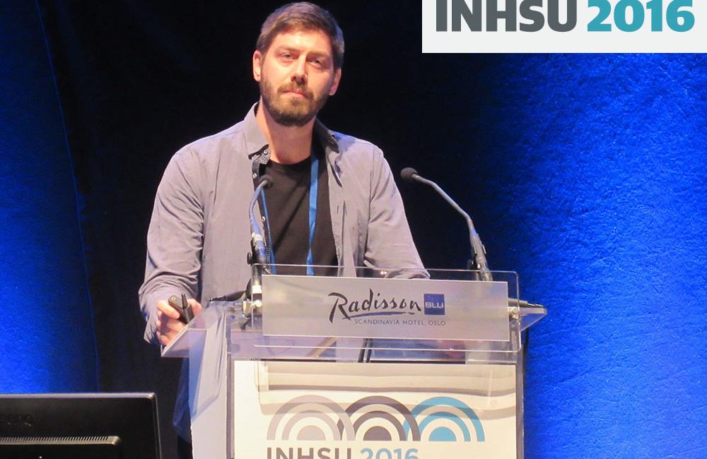 Rasmus Thornhøj of Odense University Hospital presents findings from the FAT-HEP study. Photo by Liz Highleyman, hivandhepatitis.com