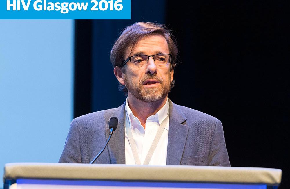 Jose Arribas speaking at HIV Glasgow. Image credit: HIV Drug Therapy Glasgow 2016