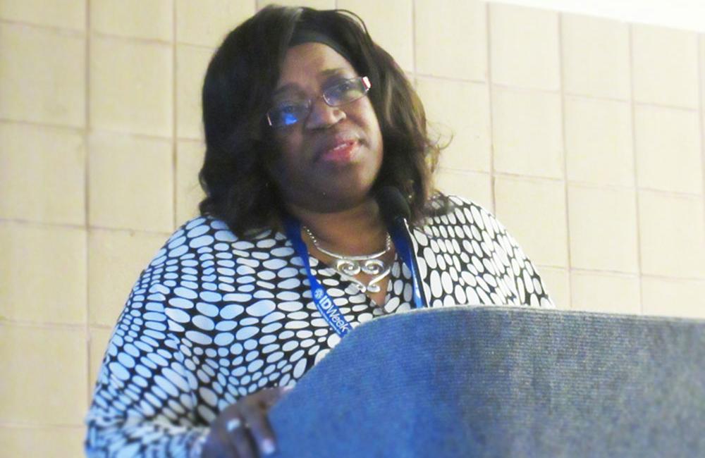 Debbie Hagins of Chatham County Health Department, Savannah, Georgia, presents results of the ARIA study at ID Week 2016. Photo by Liz Highleyman, hivandhepatitis.com