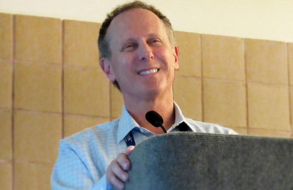 Eric Daar at IDWeek 2016. Photo by Liz Highleyman, hivandhepatitis.com