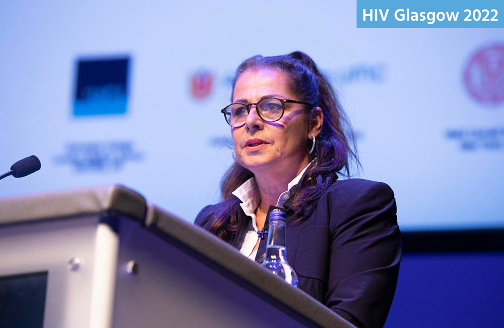 Dr Celia Jonsson-Oldenbüttel presenting at HIV Glasgow 2022. Image by Alan Donaldson Photography.